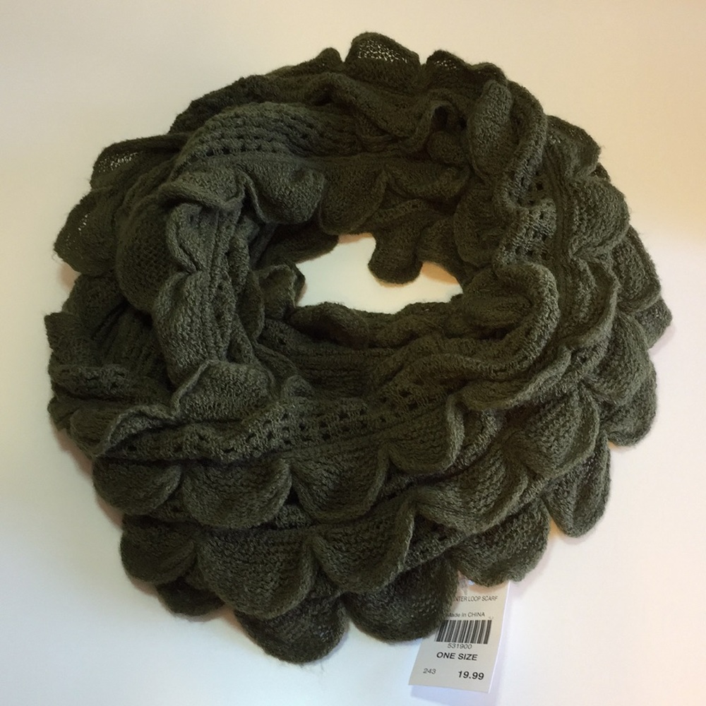 Ruffled Infinity Scarf Olive Green